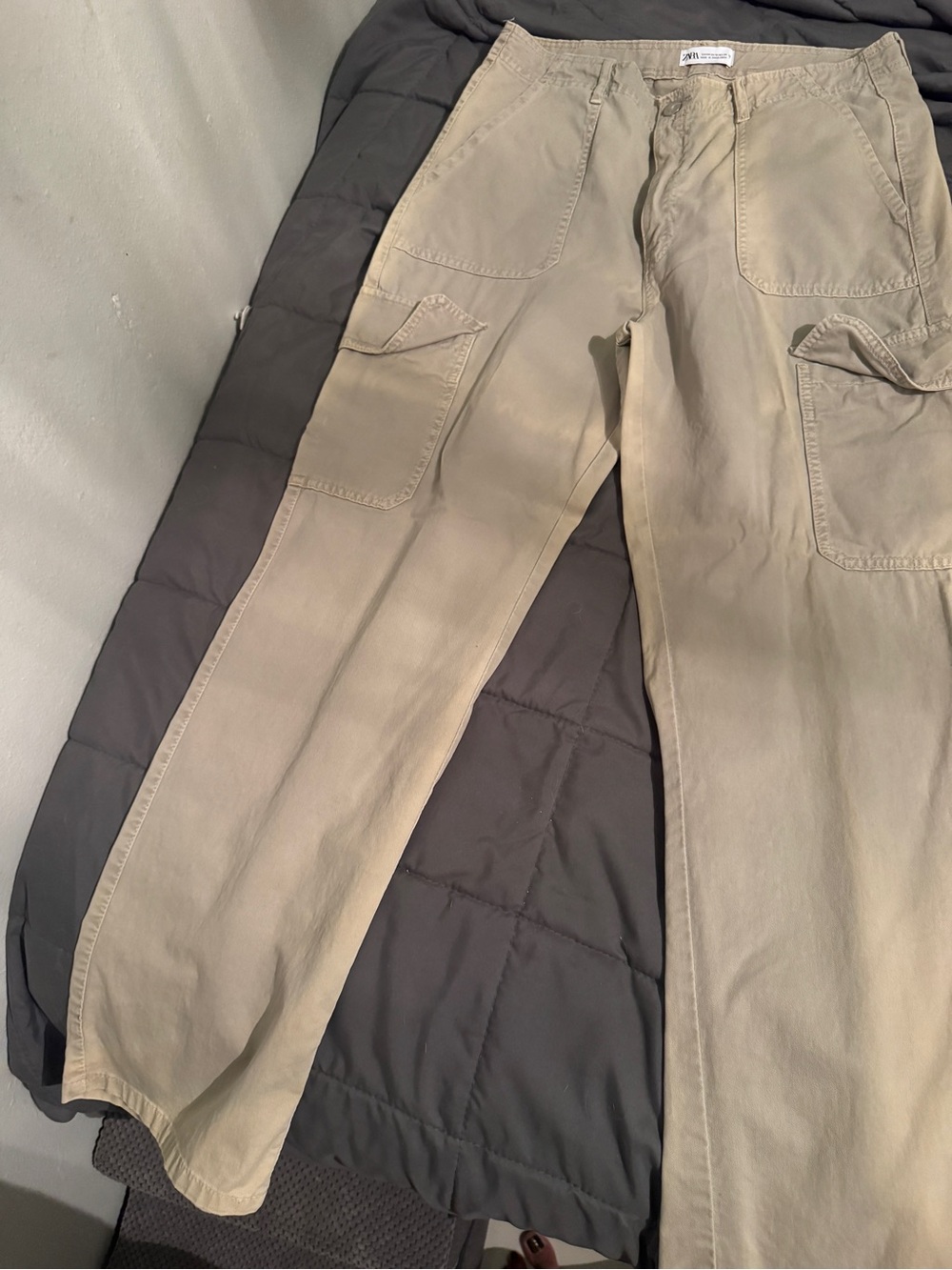 Zara Wide-Leg Utility Jeans in Light Khaki